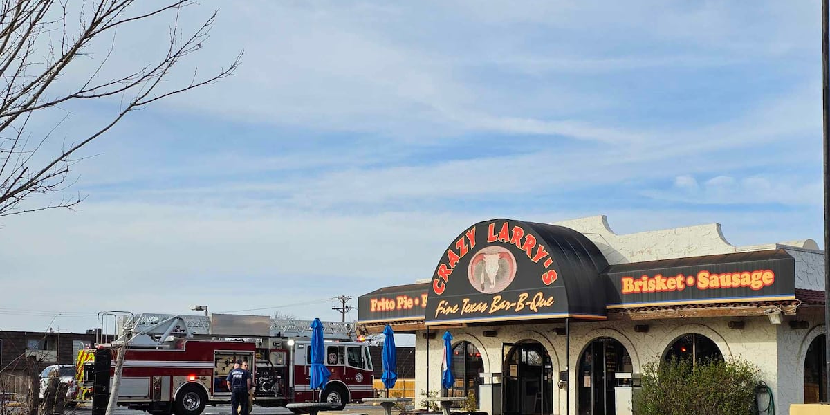 Amarillo Fire Department respond to fire at Crazy Larry's Barbecue