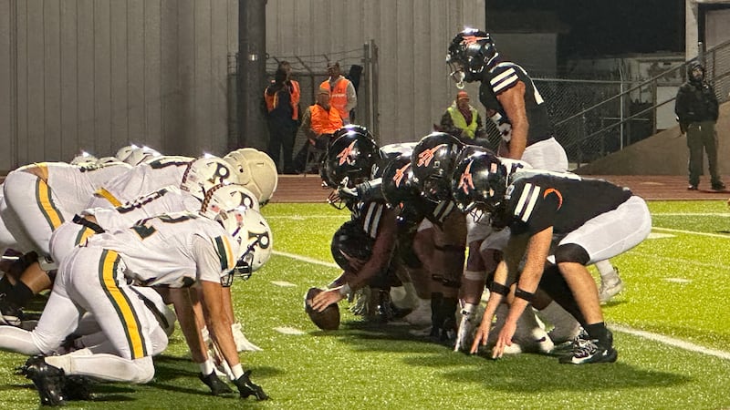 Pampa and Dumas on the field.