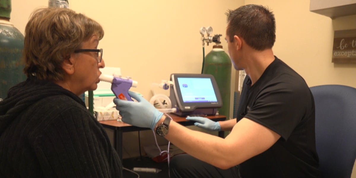 Amarillo doctor explains new procedure that offers hope for COPD patients Amarillo doctor explains new procedure that offers hope for COPD patients