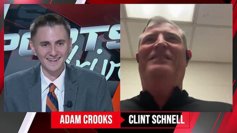 Randall head boys basketball coach Clint Schnell joins us to talk about preseason practice,...